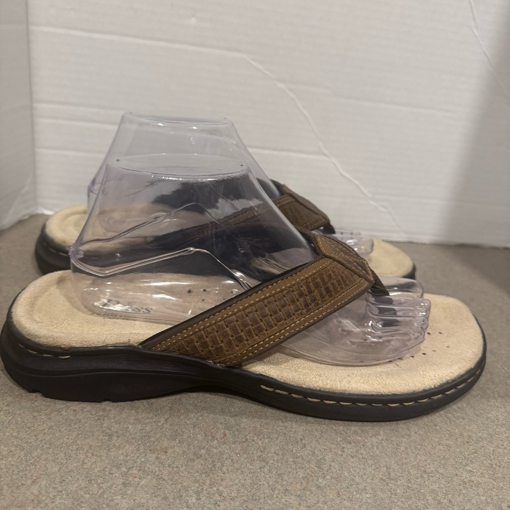 Bass Men’s Cove Brown Black Leather Boho Flip Flops Size 10